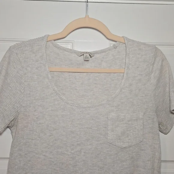 Lucky Brand Pocket Tshirt - Picture 2 of 5